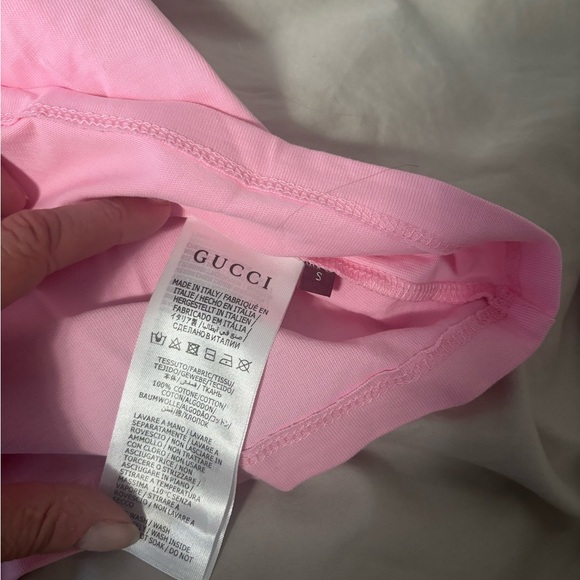 Gucci Pink T-Shirt with Butterfly Design - Picture 2 of 2